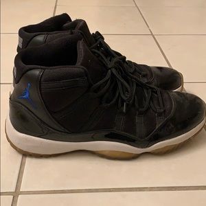 Jordan 11 Retro (Space Jam)